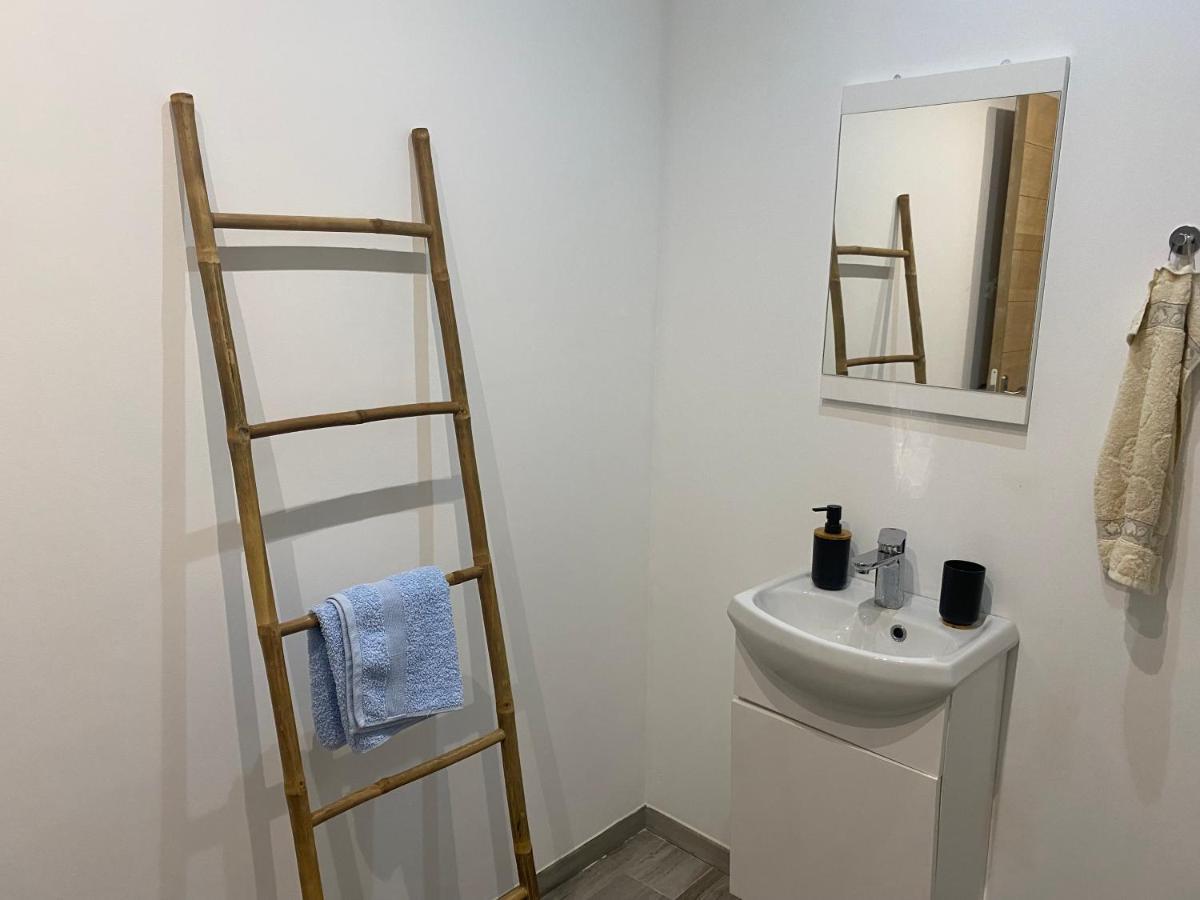 Historical Rue Longue Apartment Ментона Екстериор снимка